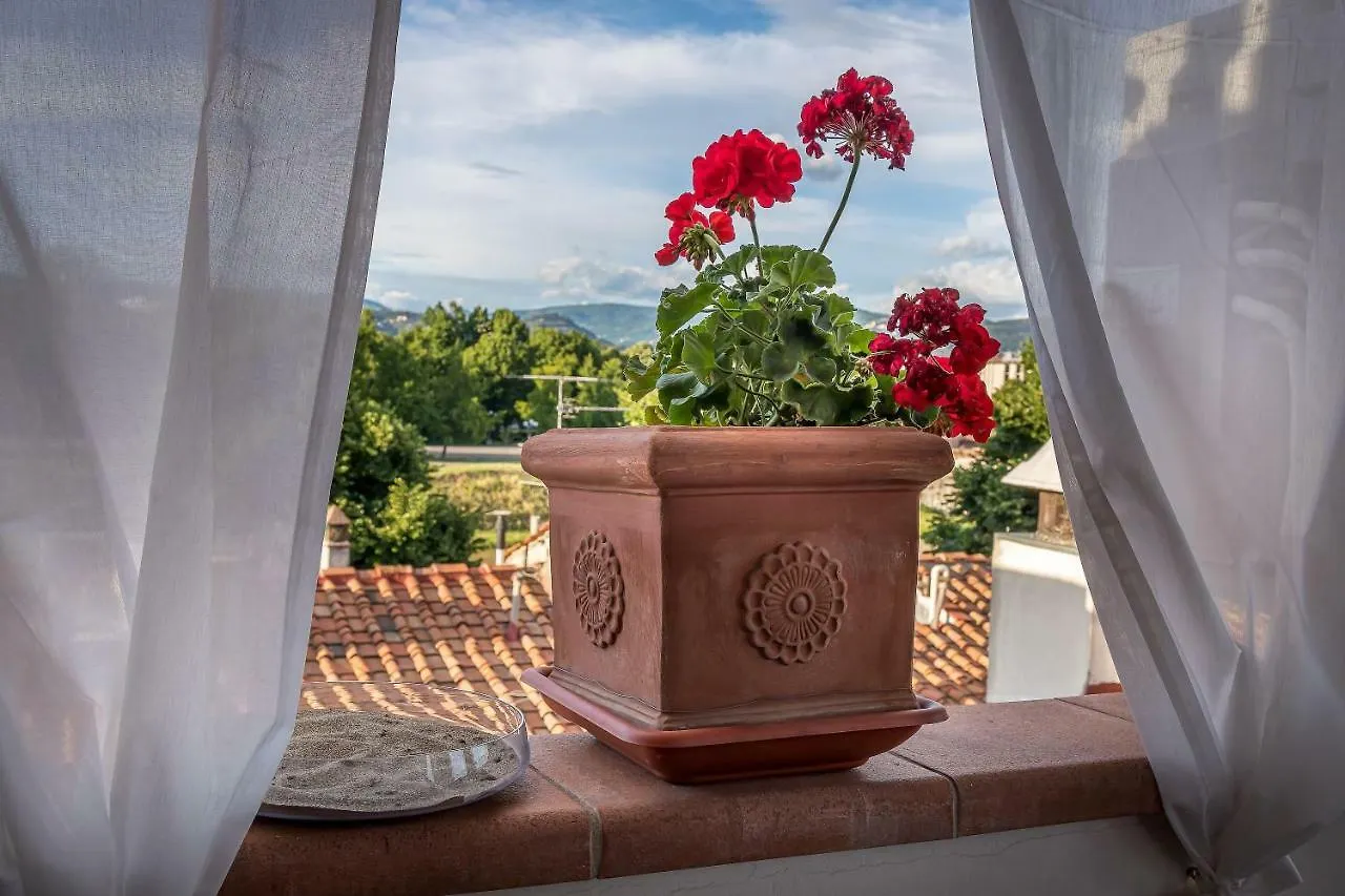 **  Dimora Bandinelli Bed & Breakfast Florence Italy